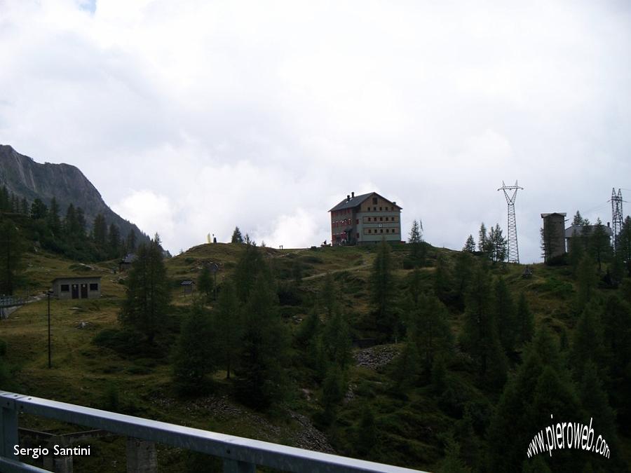 20 Il rifugio ormai è vicino.JPG